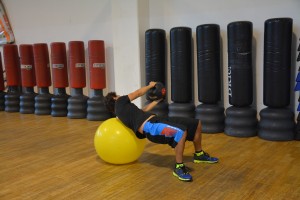 TORSIONI CON SWISSBALL3